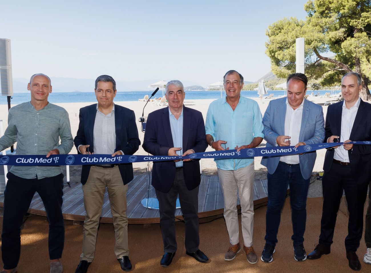 From left to right: Charles RAGONS, Symeon KEDIKOGLOU, Simos KEDIKOGLOU, Henri GISCARD DESTAING, Ioannis KOTZIAS, George KELAIDITIS