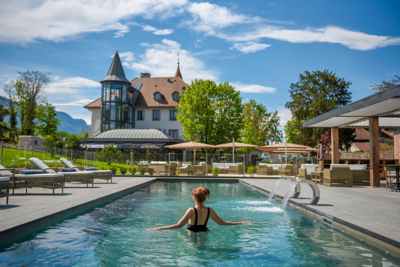 Le Chteau et sa Piscine