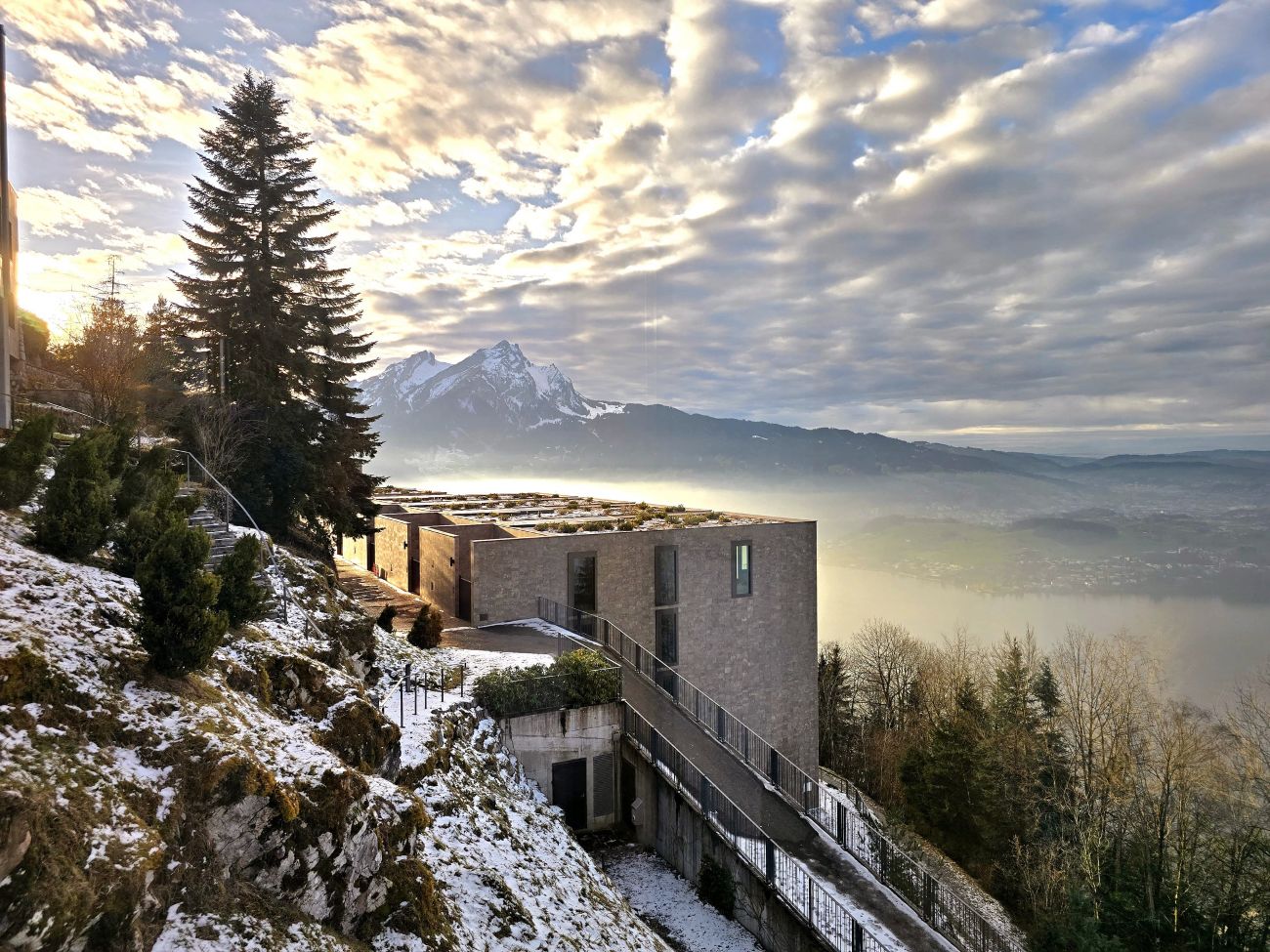 Le Brgenstock Lake Lucerne Resort offre des panoramas spectaculaires sur le Lac des Quatre-Cantons et le paysage alentour 