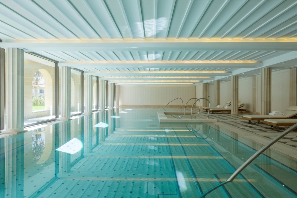 Piscine intrieure du spa