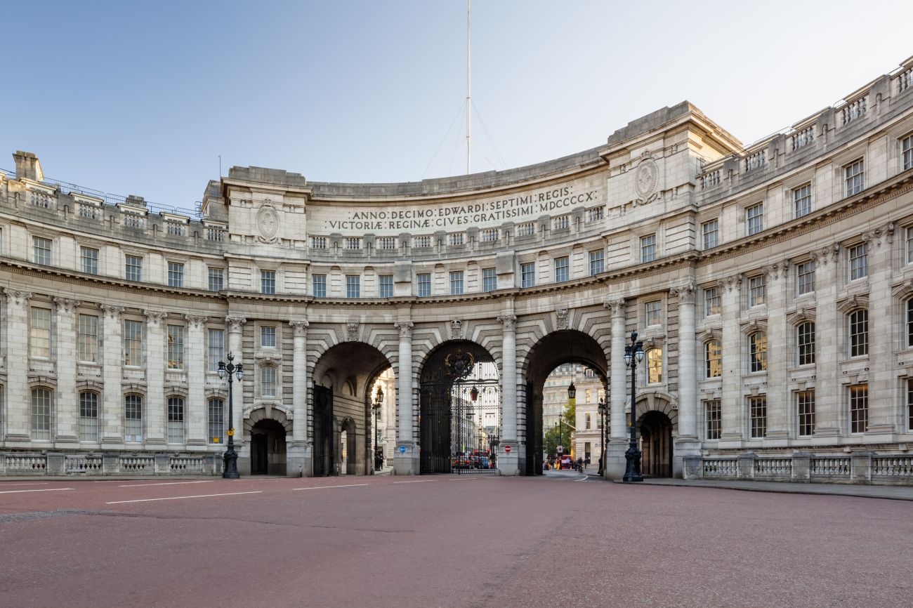 Iconic luxury London hotel set to open its doors in 2026