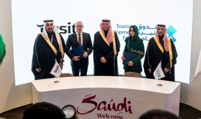 Signed at the World Travel Market 2024 in London, the MoU reflects the vibrant tourism investment opportunities in Saudi Arabia. Pictured (from right): Mohammad Al-Romaizan, Chief of Staff and Corporate Governance Officer, TDF; Her Royal Highness Princess Nouf Alsaud, Acting Director, Decision Support & International Partnership, TDF; Qusai Al-Fakhri, Chief Executive Officer, TDF; Jean-Pierre Trabut, General Manager, Dusit Thani Abu Dhabi; and Naif Al-Madi, Chief Business Officer, TDF