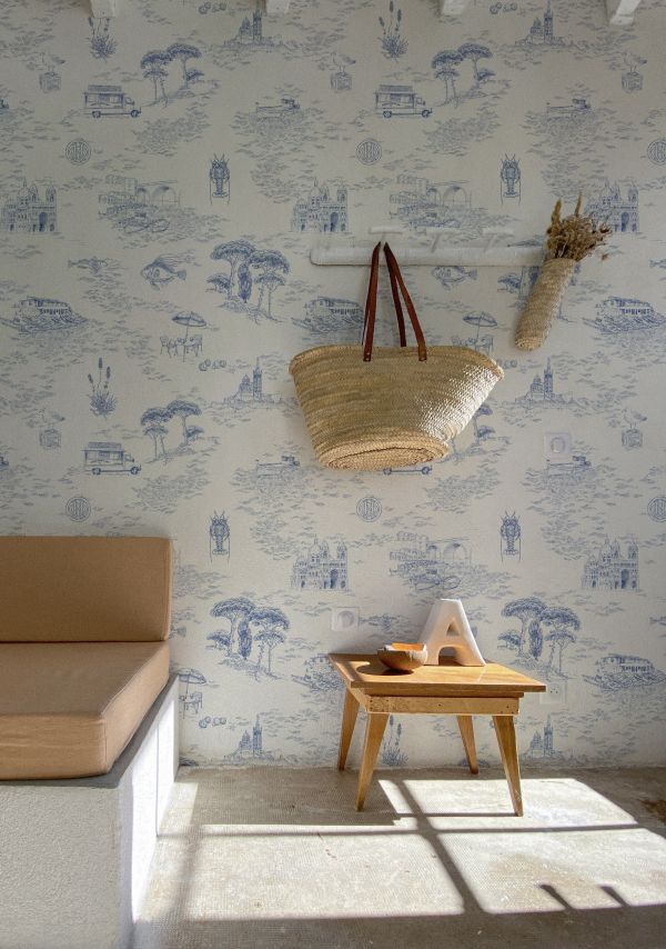 Wallpaper Meynial Bons Baisers de Marseille in Blue Jouy