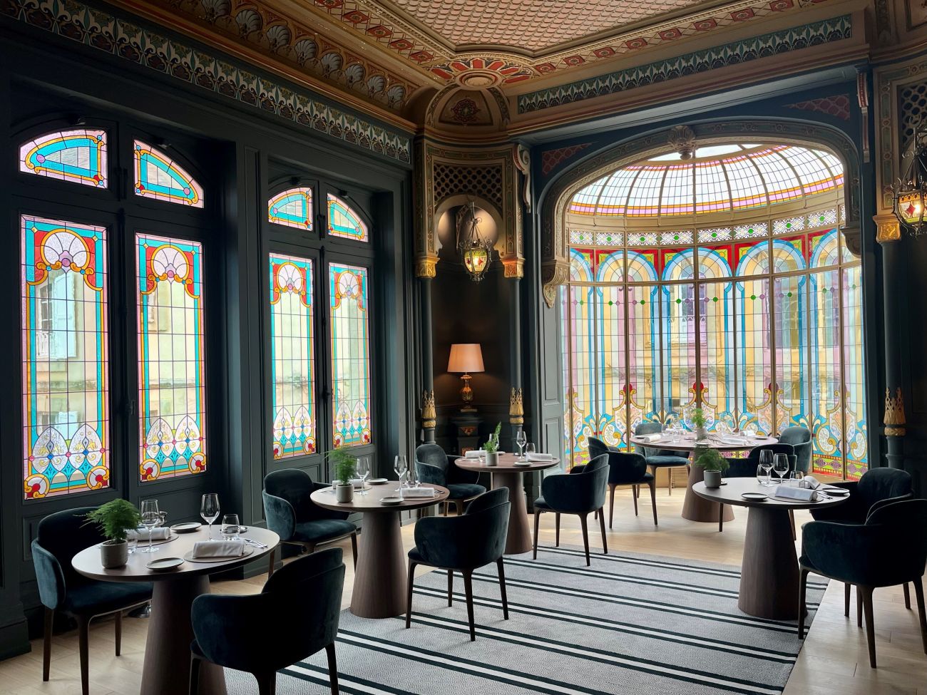 The Mauresque Dining Room - Chteau Htel Grand Barrail, Saint-milion, France