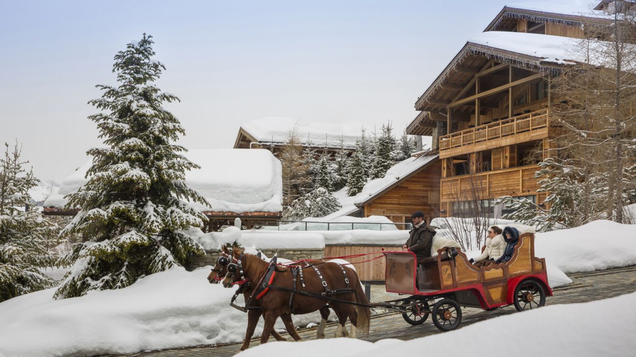 Four Seasons Hotel Megve - Carriage ride through Megves picturesque streets