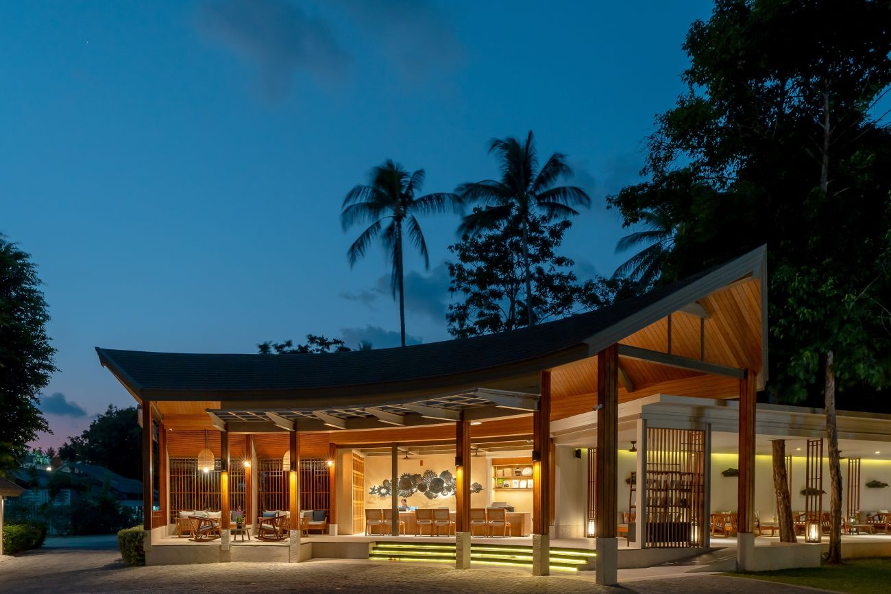 NH Collection Samui Peace Resort lobby