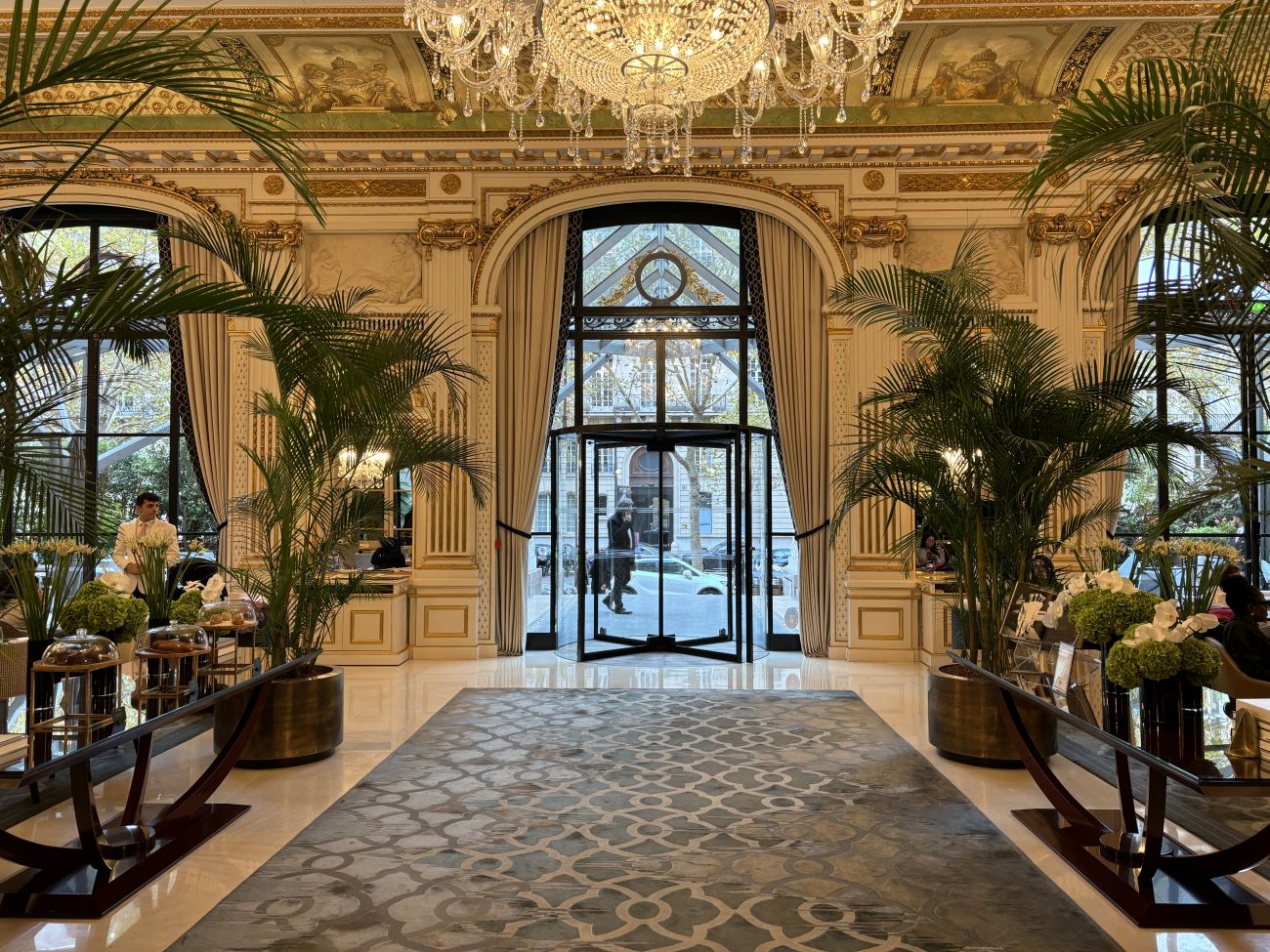 The Lobby, second point of entry to the palace and a hallmark of Peninsula hotels, a subtle blend of French refinement and modern creativity.