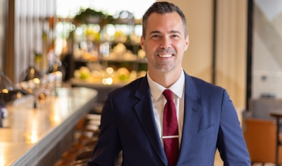 Billy Yoder joins Four Seasons Hotel Philadelphia at Comcast Center as General Manager of Vernick Fish