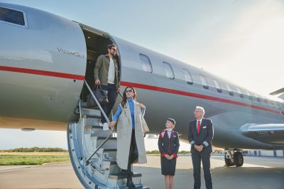 VISTAJET CLBRE 20 ANS DE CRATION DE RVES EN RENFORANT SON OFFRE DE VOYAGE PRIVATE WORLD 72019