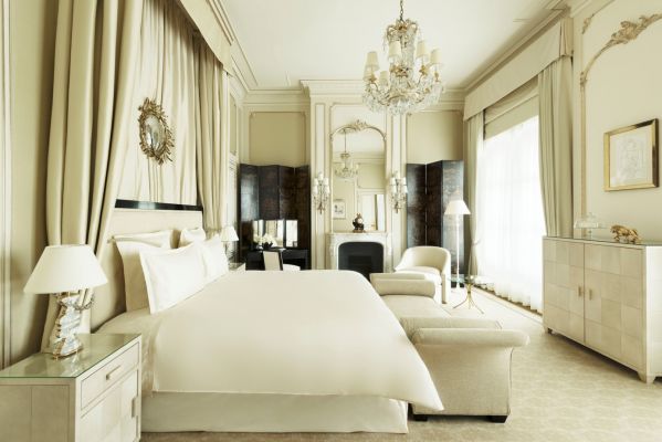 Ritz Paris recrute !